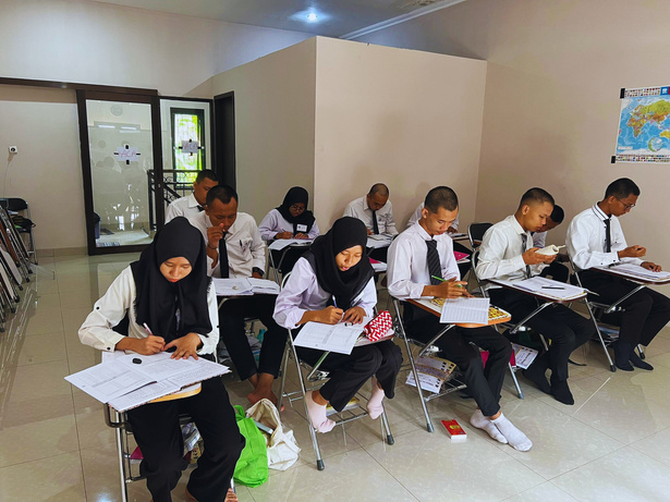 Kelas Belajar Senin - Jumat